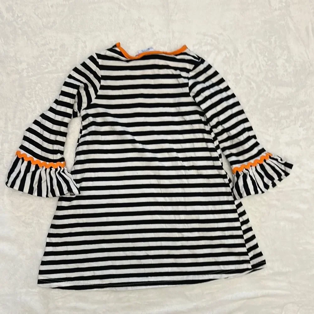 EUC Goodlad Black and White Stripe Pumpkin pocket dress with ruffle sleeve 3t